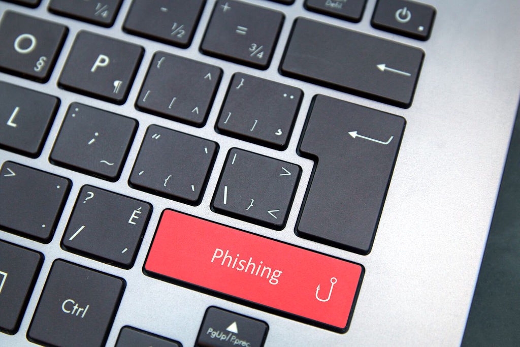 Campanha massiva de phishing atinge milhares de vítimas no Brasil