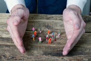 Técnicas de Inteligência artificial podem ser usadas para automatizar análises falsas em sites, sugere estudo