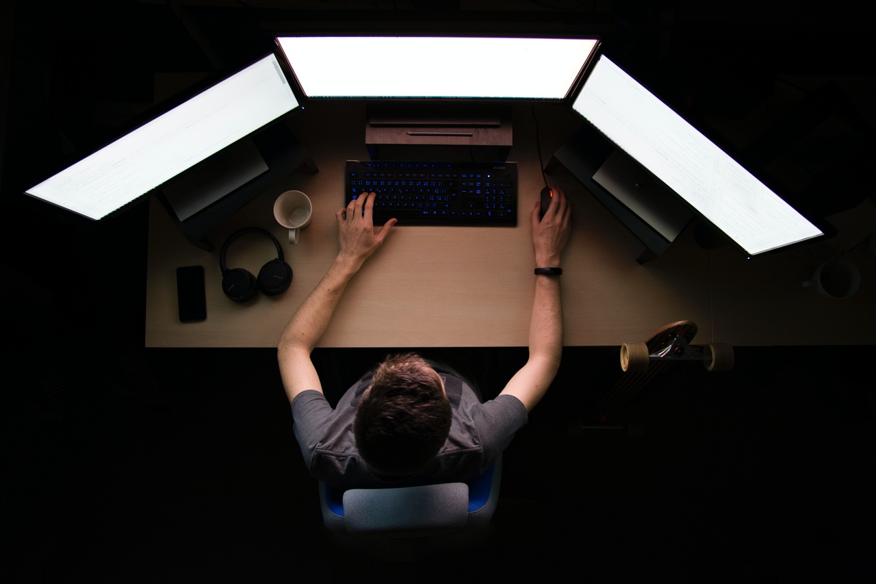 Impostor Attendant: How criminals use famous brands to deceive users on social networks
